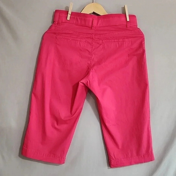 Women's Lee Relaxed Fit Capris, Pink, Size 4 Medium, Pre-Owned - Picture 4 of 11